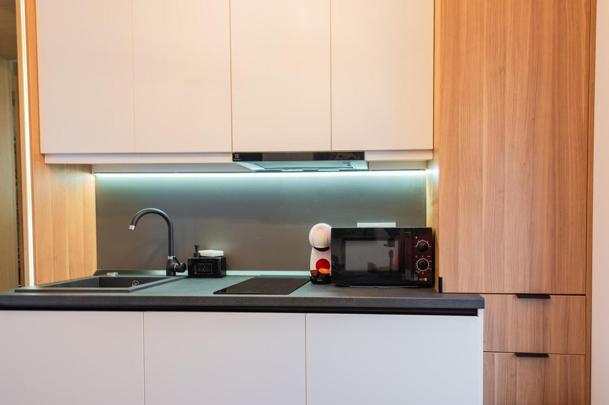Fun House - Comfortable Stay With Garden And Near Parking Брашов Экстерьер фото